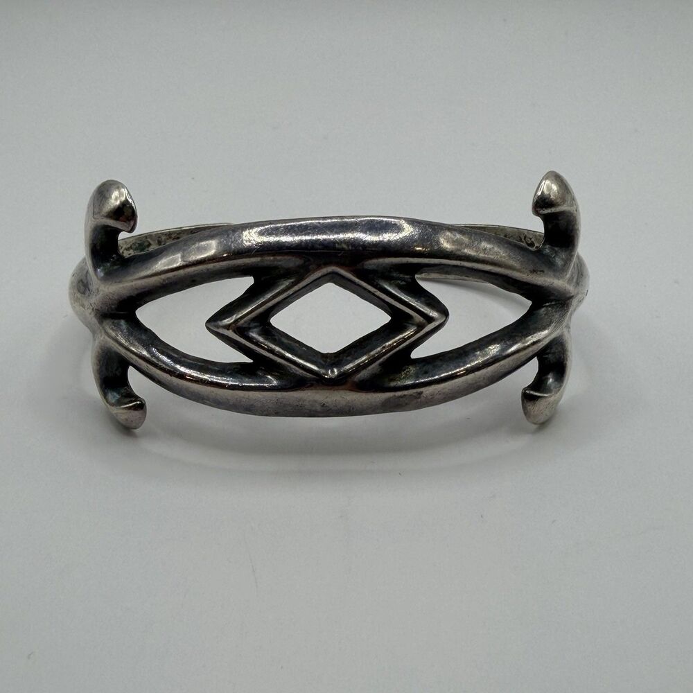 Vtg Native American Navajo Sterling Silver Cuff Bracelet 925 Heavy 32.5g